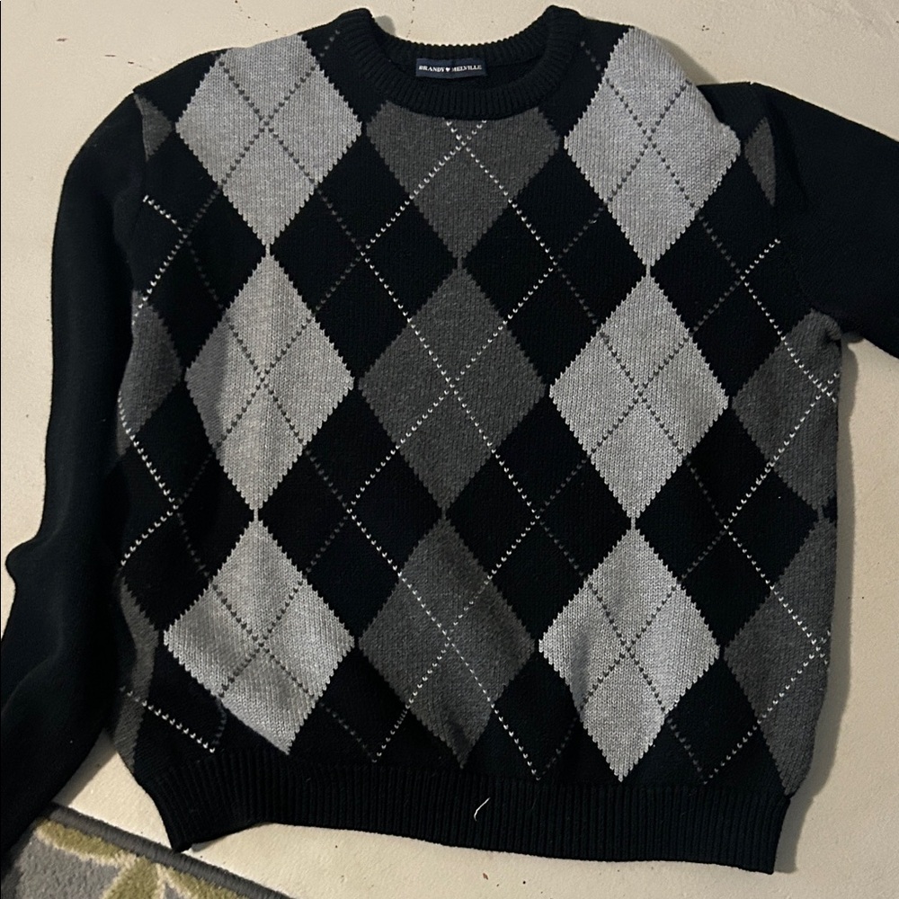 Brandy Melville Black and Gray Argyle Sweater